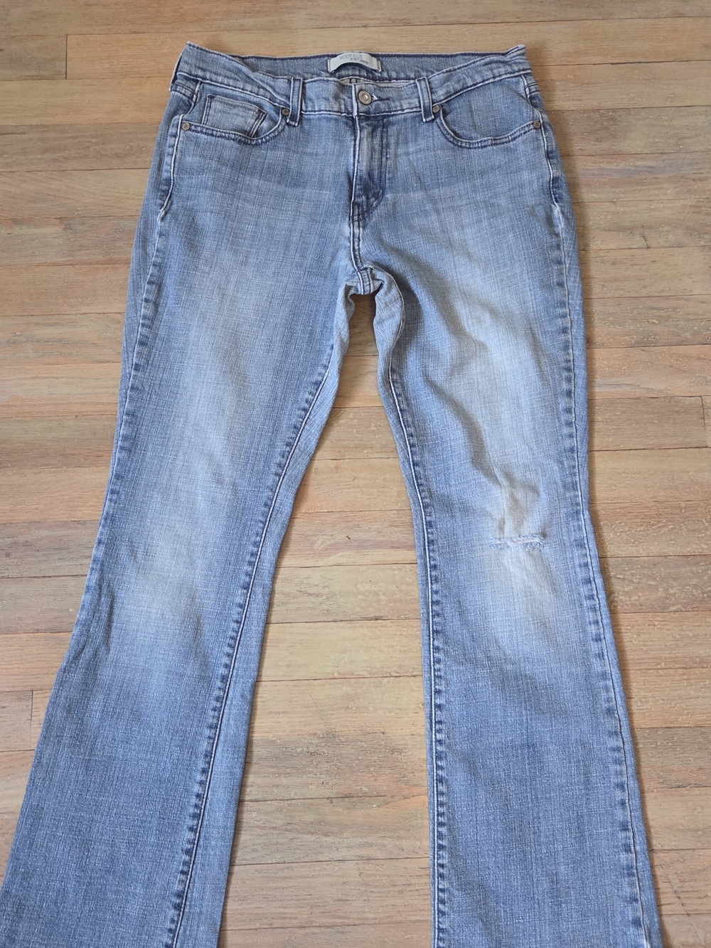 Levi's 515 Women's Light Blue Bootcut Jeans